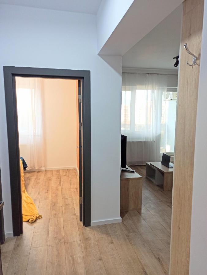 Stylish, Modern 2 Rooms Flat With Panoramic View, Near Presidential Palace Bukarest Eksteriør billede